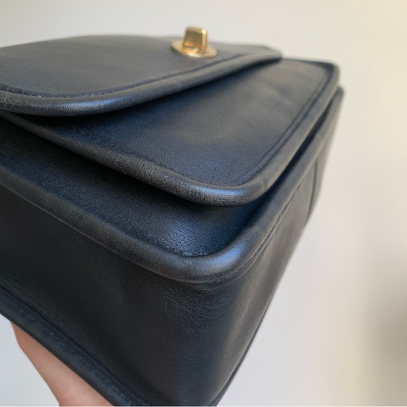 Rambler’s Legacy (9061) Vintage Coach Crossbody Shoulder Bag - Picture 8 of 16